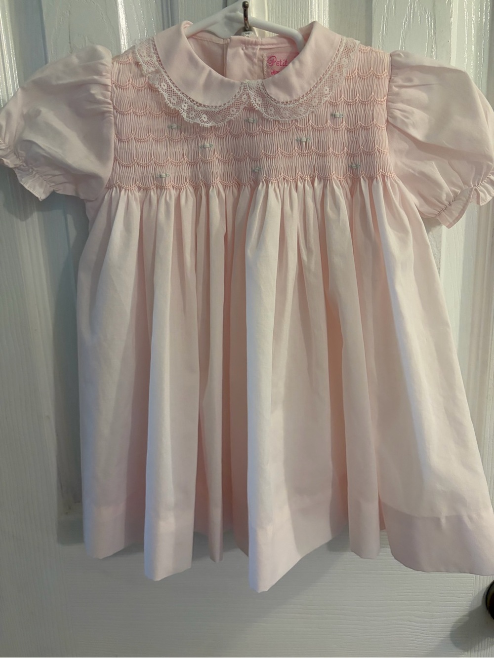 Petit Ami Girl's Stunning Light Pink Smocked Dress w/Lace Trimmed Collar Size 6M